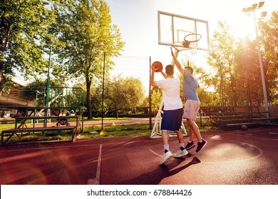 street basket ball