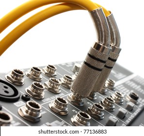Two tips are included in a sound mixer