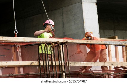 1,754 Construction Worker New York Images, Stock Photos & Vectors ...