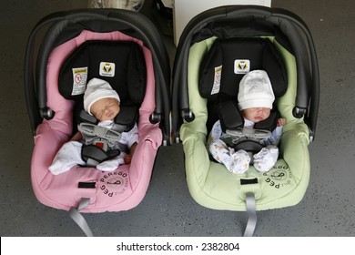 twin car seats