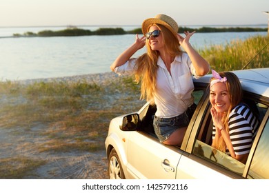 Door Friends Images Stock Photos Vectors Shutterstock
