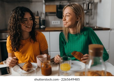 Two women are having breakfast together - Powered by Shutterstock
