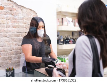 Salon De Coiffure High Res Stock Images Shutterstock