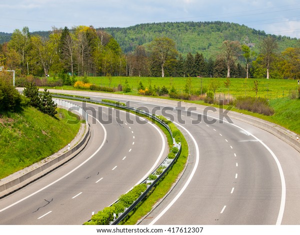 Two-lane highway turned to the\
left