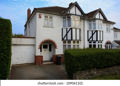 Typical 1930s White Semi Detatched House With Bay Window, In Bristol, England