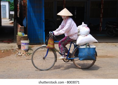 Typical Facecovered Woman Vietnam Stock Photo 8003071 | Shutterstock