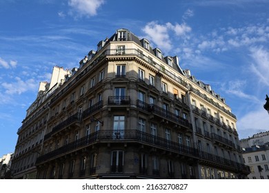 Typical Haussmann Style Parisian Buildings Facades Stock Photo ...