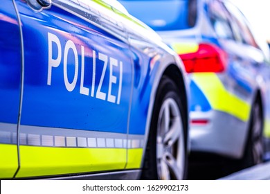 typical police vehicle in germany - translation: police