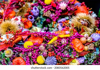 Typical Rustic Flower Wreath - Photo