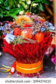 Typical Rustic Flower Wreath - Photo