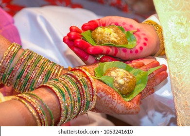 South Indian Bangles Images Stock Photos Vectors Shutterstock