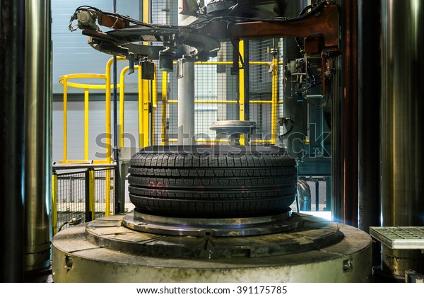 tyre production\
machine