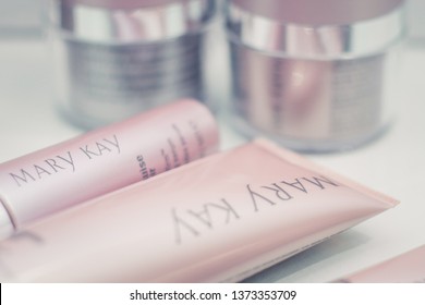 Mary Kay Imagenes Fotos De Stock Y Vectores Shutterstock