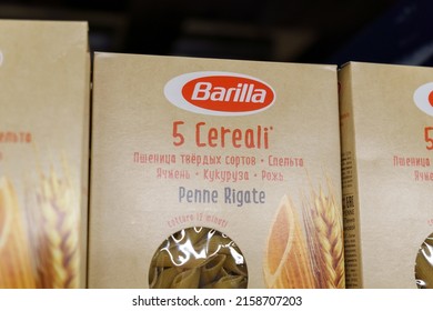 Tyumen, Russia-May 11, 2022: Barilla 5 Cereali On A Supermarket Shelf. The Barilla Group Produces Several Kinds Of Pasta, Selective Focus
