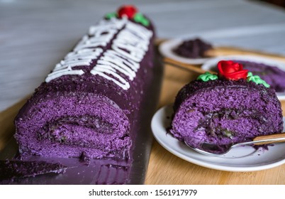 Ube Roll Cake/ Purple Yam Roll Cake