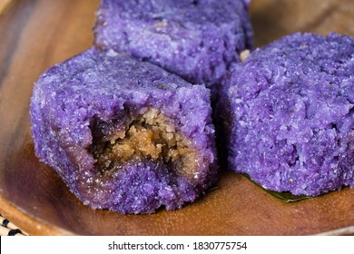 Ube Suman With Sweetened Coconut Inside