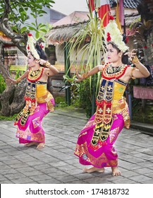 UBUD, BALI, INDONESIA - APRIL 01: Barong Dance show, the traditional balinese performance on April 01, 2011 in Ubud, Bali, Indonesia. 