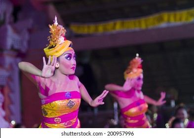 UBUD, BALI, INDONESIA - JUNE 09: Barong Dance show, the traditional balinese performance on June 09, 2014 in Ubud, Bali, Indonesia.