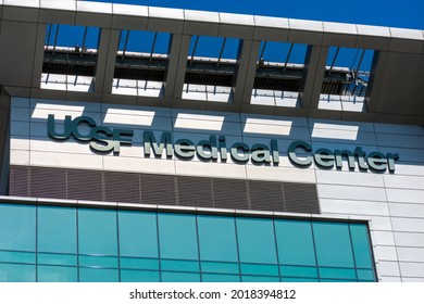 UCSF Medical Center Sign On The Facade Of Research And Teaching Hospital Building - San Francisco, California, USA - 2021