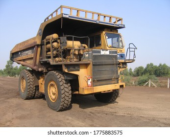 Udaipur, India - June 29, 2020 : A Mines In Dia With Operating Heavy Machinery Equipments And Dump Truck Earthmover.