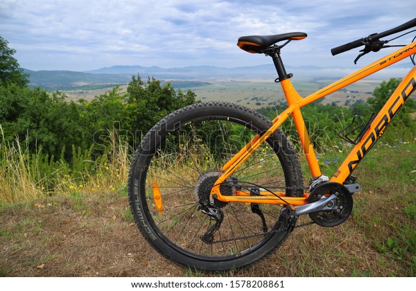 norco storm mountain bike