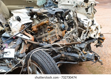 udonthani,thailand: Evening of September 28, 2017 at 17:00 
The car crashed directly into the truck. There are 1 person to lose. And make the pickup truck open. Engine broke down. - Shutterstock ID 732730474