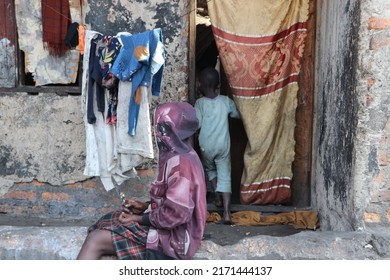 Uganda - June, 2022: The Batwa People In Uganda Are One Of The Oldest Surviving Indigenous Tribes In Africa. They Live High In The Mountain Forests, Straddling Several East African Countries.