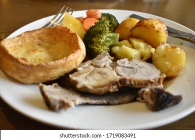 UK Delicious Sunday Roast Dinner