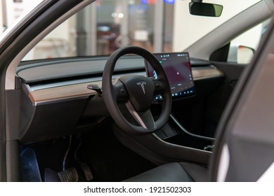 1,531 Tesla Car Interior Images, Stock Photos & Vectors | Shutterstock