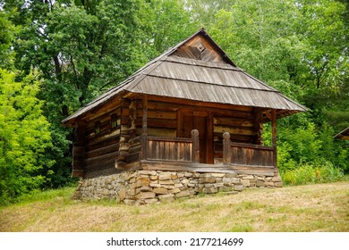 576,281 Ancient wooden architecture Images, Stock Photos & Vectors ...