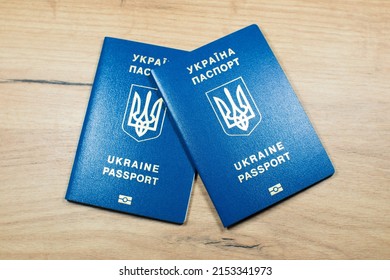 2,642 Ukrainian biometric passport Images, Stock Photos & Vectors ...