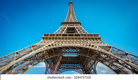 3,468 Eiffel tower perspective Images, Stock Photos & Vectors ...