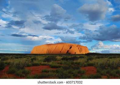 ULURU KATA TJUTA NATIONAL PARK, NORTHERN TERRITORY, AUSTRALIA - MARCH 2016. Uluru Is The Most Well Known Australian Landmark. This Place Is Also Very Important Aboriginal Sacred Site.