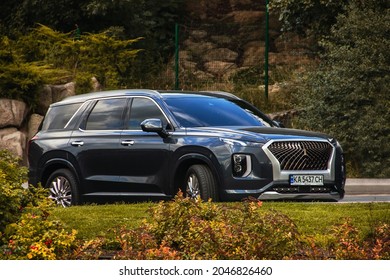 Uman, Ukraine - September 6, 2021: New Hyundai Palisade SUV Parked In The Parking Lot