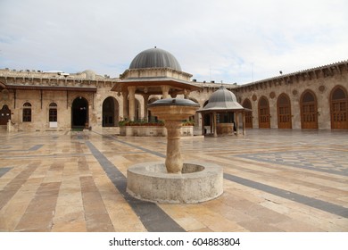 Umayyad Mosque Damascus Syria Before War Stock Photo 604883804 ...