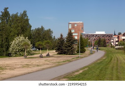 UMEA, SWEDEN ON JUNE 02. View Of A Modern Urban Living Close To The Center On June 02, 2016 In Umea, Sweden. Academy Of Fine Arts, Park, Walkway, Heart Of Trees, Jaume Plensa.