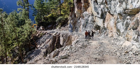 Under Construction Road Sankri Village Uttarkashi Stock Photo ...