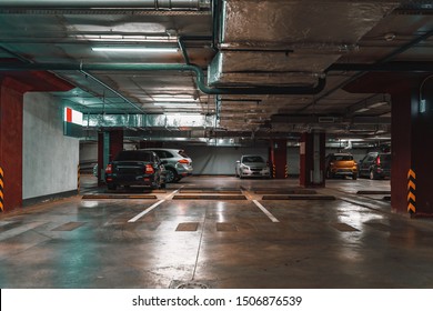 Imagenes Fotos De Stock Y Vectores Sobre Mall Parking Lot