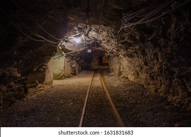 シャフト の画像 写真素材 ベクター画像 Shutterstock