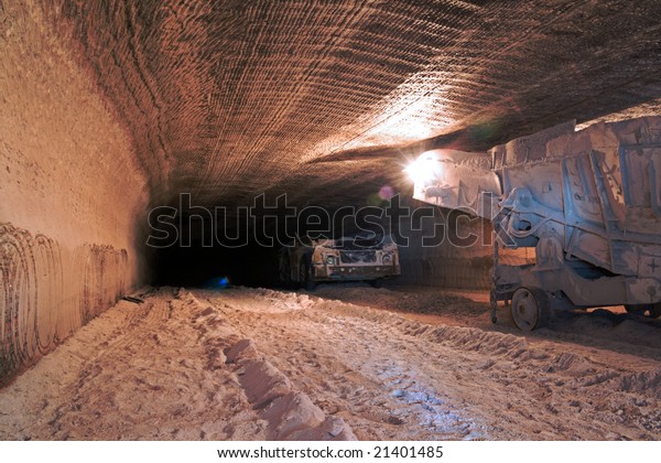 Underground mine drive\
with mining\
machines