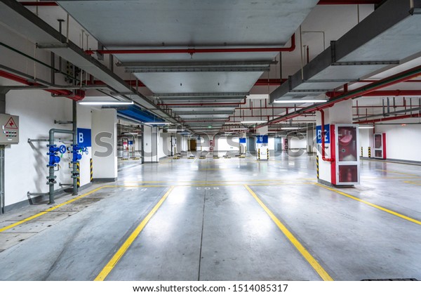 underground of parking lot in
airport