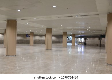 Underground pedestrian pathway 