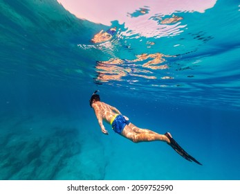 Underwater Photo Freediver Swim Clear Sea Stock Photo 2059752590 ...