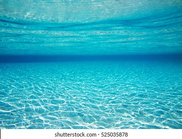 570,325 Under water Stock Photos, Images & Photography | Shutterstock