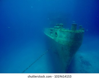 Sunken Ship Images Stock Photos Vectors Shutterstock