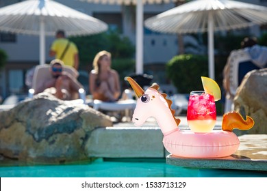 Unicorn Inflatable Drink Holder With Cocktail