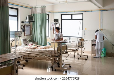 Unidentified Nurses In A Rural Hospital In Raxaul, Bihar State, India, Circa Nov. 2013