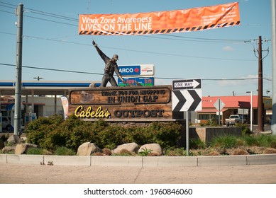 Union Gap, Washington, USA , April 22, 221; Warning Sign For Work Zone Ahead Awareness Lives On The Line In Union Gap Washington Yakima County For Main Street Contruction 2021