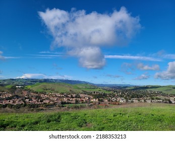 A Unique Cloud Hangs Over San Ramon Valley