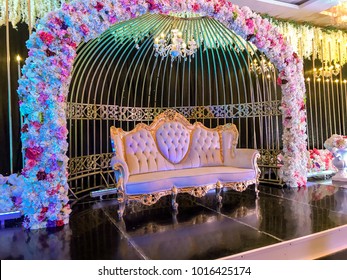 United Arab Emirates Ladies Wedding With Gold Theme 